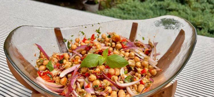 SALATA OD SLANUTKA I POVRĆA